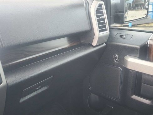 Used 2015 Ford F150 Lariat w/ Equipment Group 502A Luxury image 21