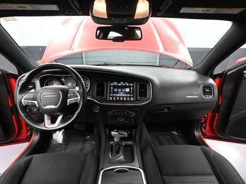Used 2018 Dodge Charger GT image 25
