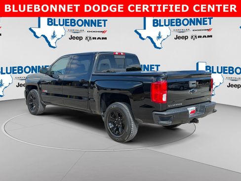 Used 2018 Chevrolet Silverado 1500 LTZ Z71 w/ LTZ Plus Package AWD/4WD image 7