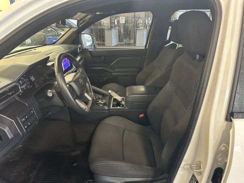 Certified 2025 Toyota 4Runner SR5 image 14