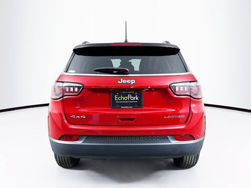 Used 2025 Jeep Compass Limited AWD/4WD image 7