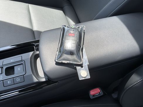 Used 2024 Toyota Prius Limited FWD image 36