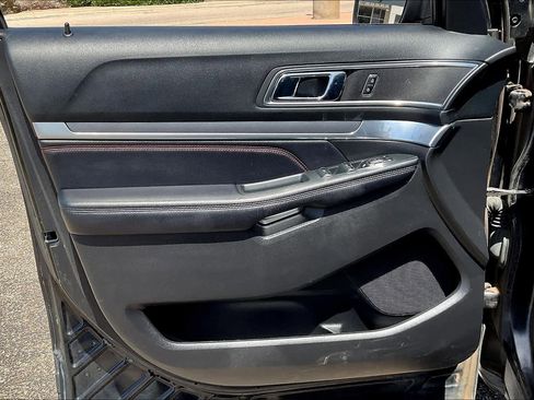 Used 2017 Ford Explorer Sport image 21