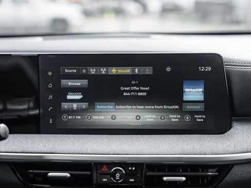 Used 2025 Nissan Kicks SV w/ Charging Package image 21