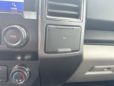Used 2020 Ford F150 XLT image 28