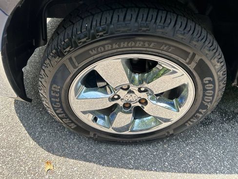 Used 2015 RAM 1500 Big Horn AWD/4WD image 12