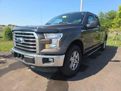 Used 2015 Ford F150 XLT w/ Equipment Group 301A Mid AWD/4WD image 2