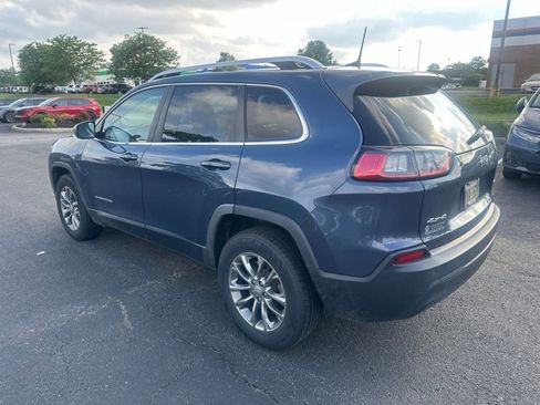 Used 2020 Jeep Cherokee Latitude Plus w/ Cold Weather Group AWD/4WD image 18