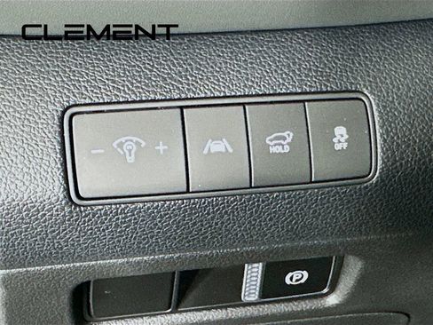 Used 2023 Hyundai Santa Fe SEL AWD/4WD image 12