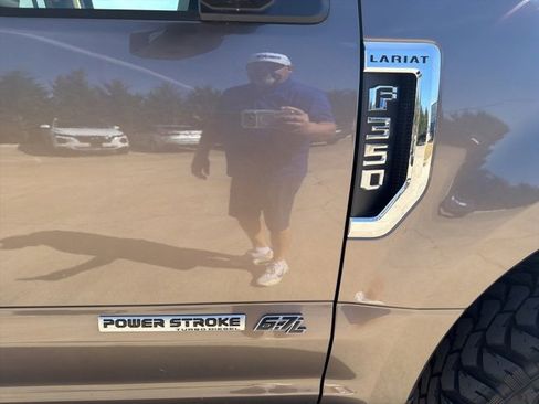 Used 2021 Ford F350 Lariat w/ Lariat Ultimate Package image 4