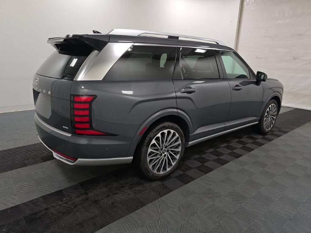 Used 2026 Hyundai Palisade Calligraphy AWD/4WD image 4