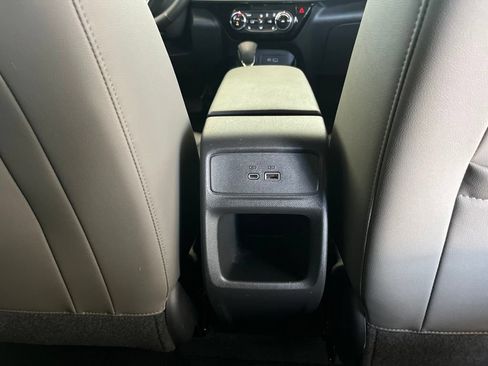 Used 2025 Chevrolet Trax ACTIV w/ Driver Confidence Package FWD image 22