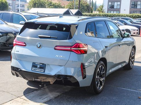 Used 2026 BMW X3 xDrive30 w/ M Sport Package AWD/4WD image 4