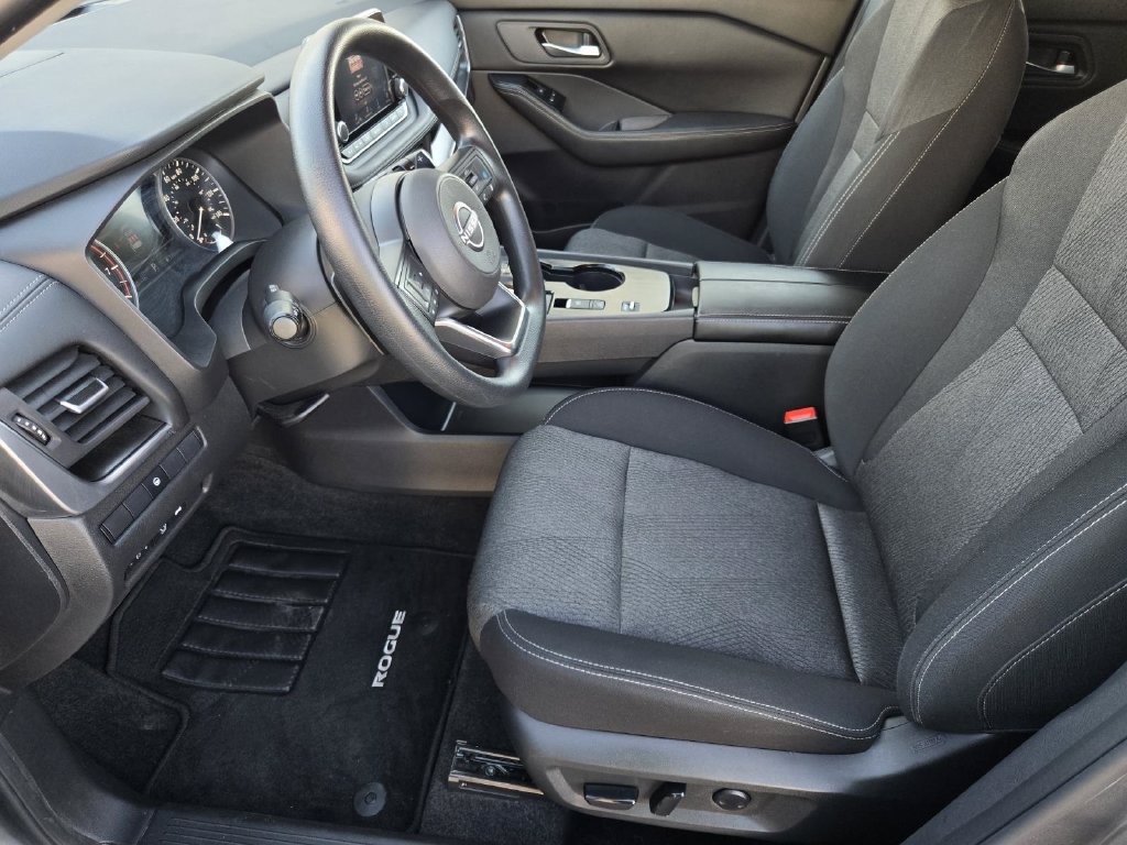 Certified 2024 Nissan Rogue SV FWD image 19