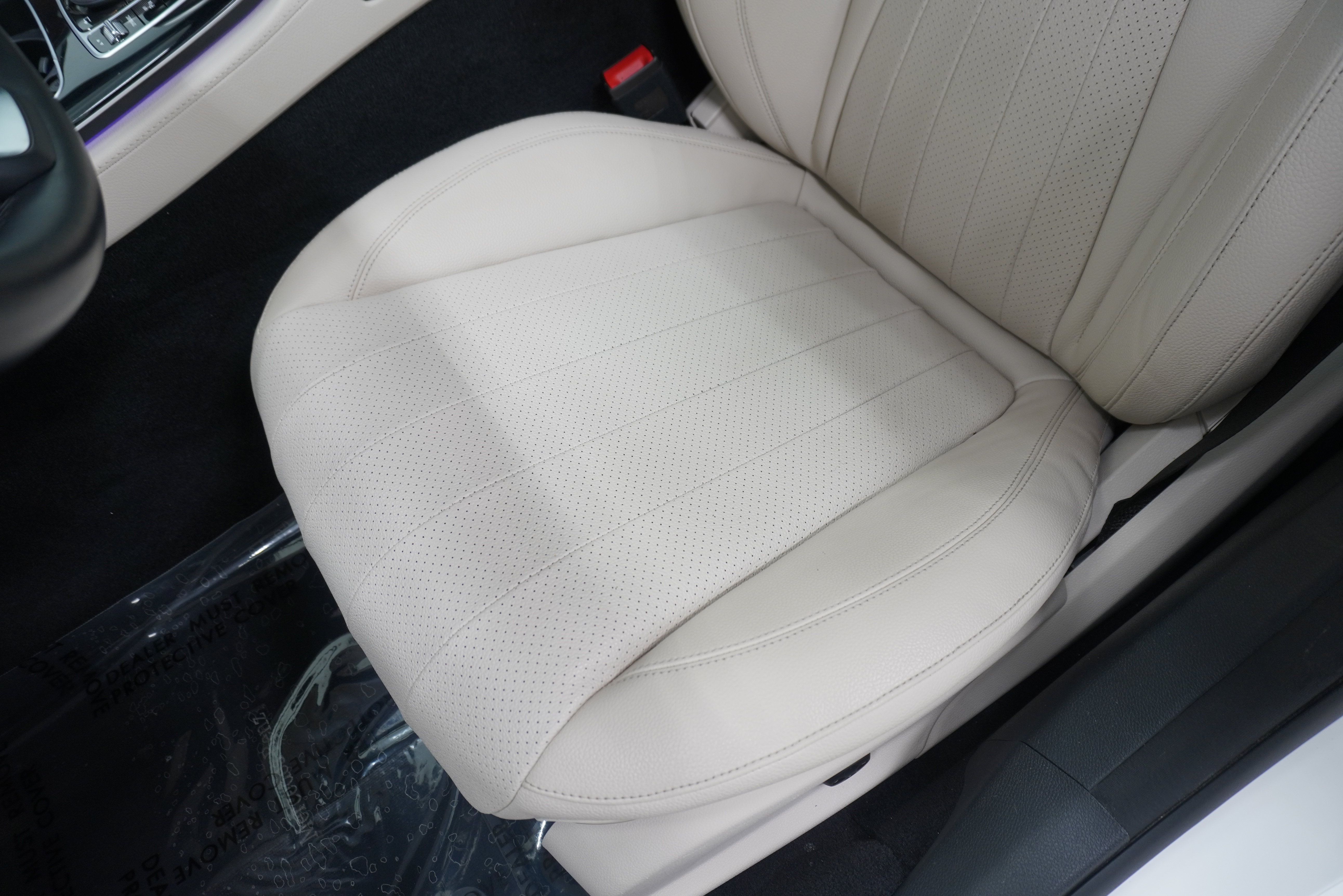 Used 2017 Mercedes-Benz E 300 4MATIC image 12