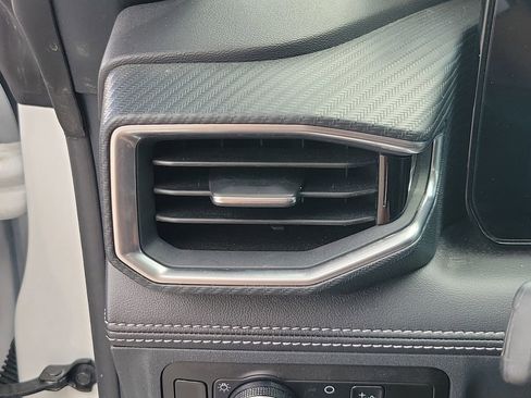 Used 2025 Ford Mustang Premium RWD image 26