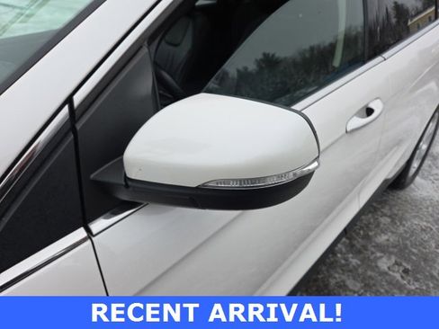 Used 2019 Ford Edge Titanium w/ Canadian Touring Package image 38