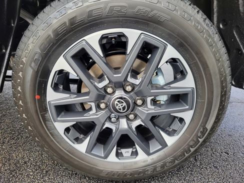 Used 2026 Toyota Tundra Limited AWD/4WD image 14