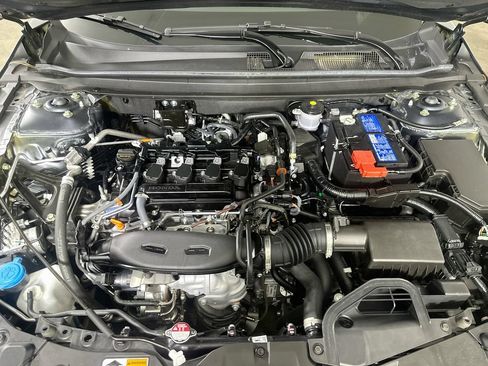 Used 2025 Honda Accord SE image 9