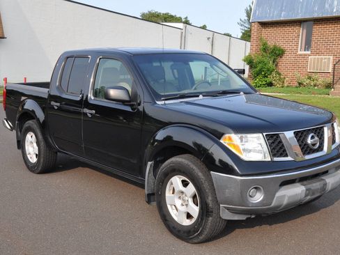 Used 2005 Nissan Frontier SE w/ (P01) Power Pkg image 5