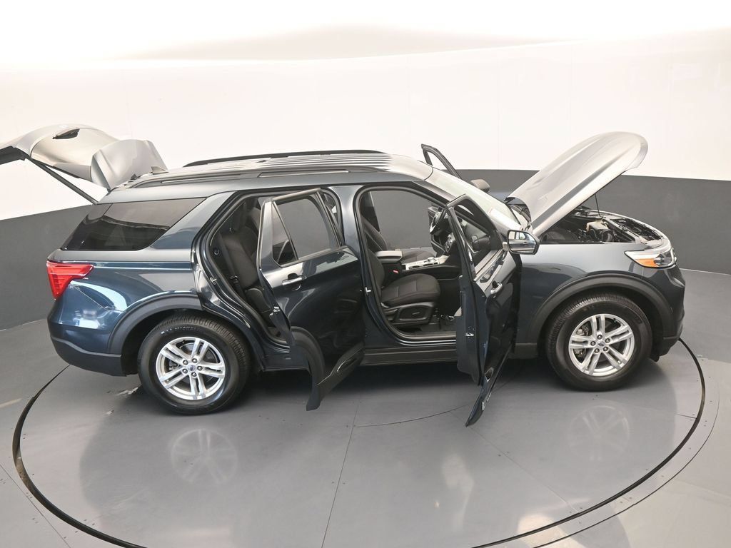Used 2023 Ford Explorer XLT RWD image 65