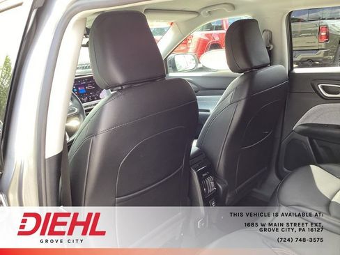 Used 2022 Jeep Compass Latitude AWD/4WD image 21