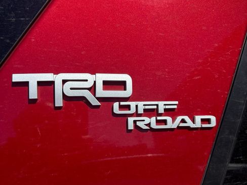 Used 2022 Toyota 4Runner TRD Off-Road Premium AWD/4WD image 17