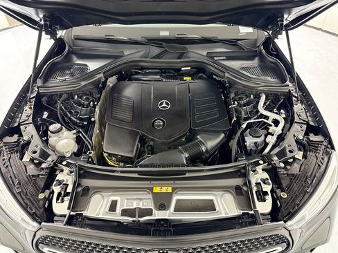 Certified 2025 Mercedes-Benz GLC 300 image 30