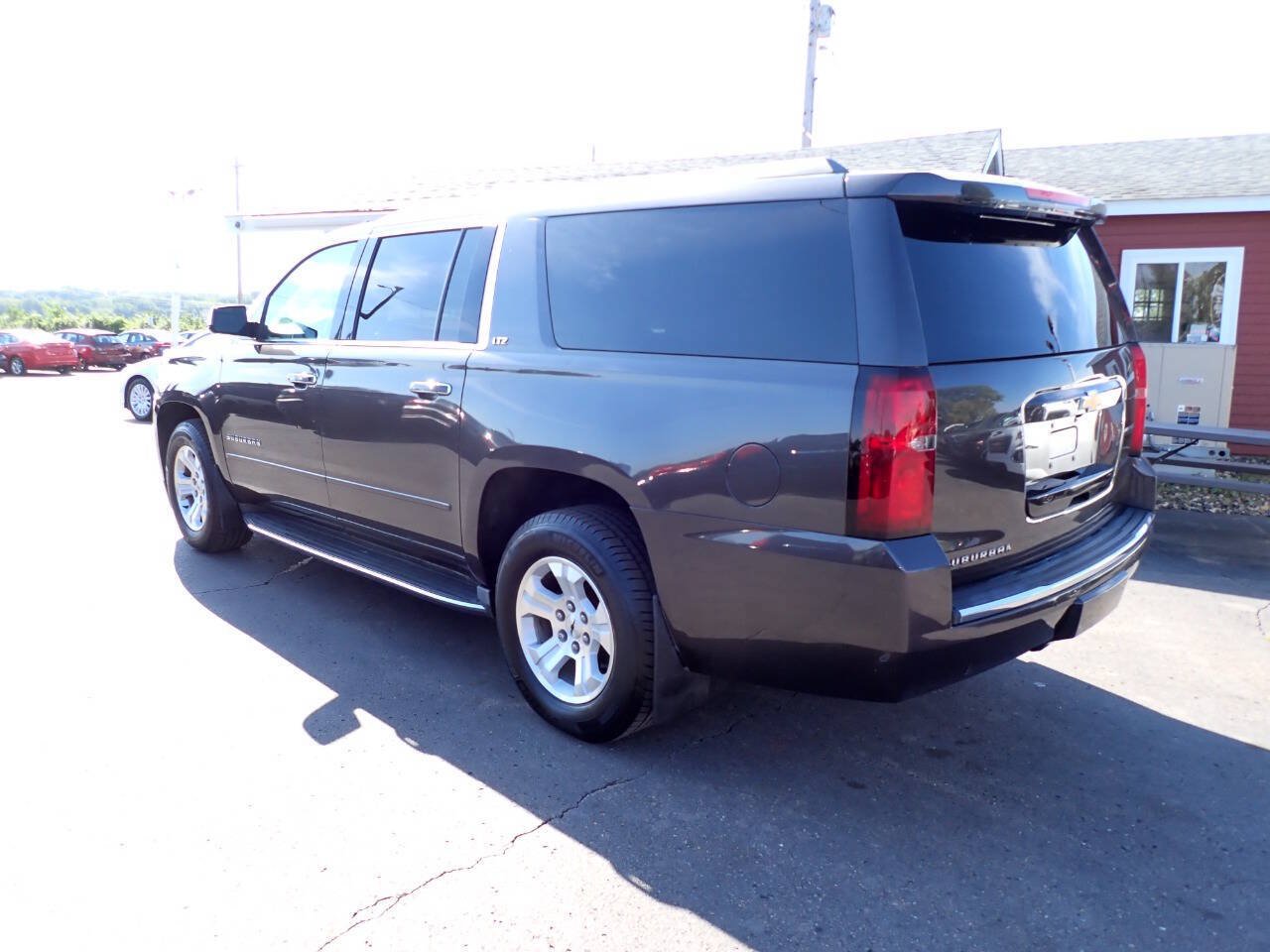 Used 2016 Chevrolet Suburban LTZ AWD/4WD image 4