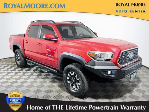 Used 2019 Toyota Tacoma TRD Off-Road AWD/4WD image 1
