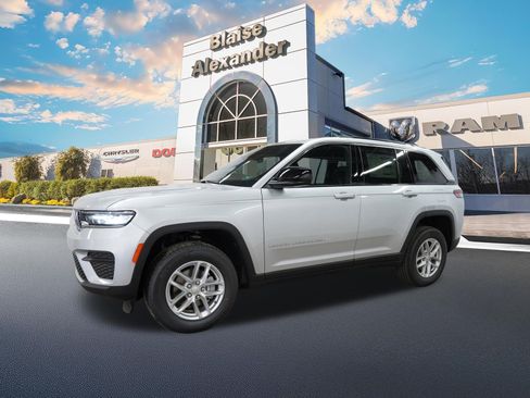 New 2026 Jeep Grand Cherokee Laredo X AWD/4WD image 10