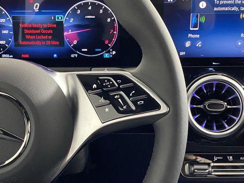 Certified 2025 Mercedes-Benz GLA 250 4MATIC image 27