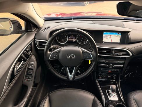Used 2017 INFINITI QX30 image 34