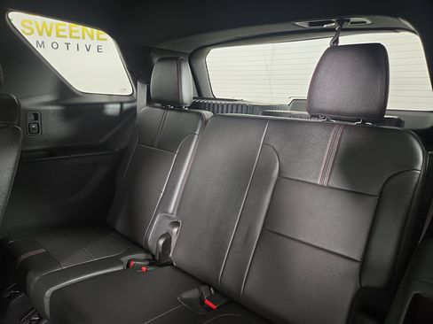 Certified 2022 Chevrolet Traverse RS w/ LPO, Floor Liner Package image 13