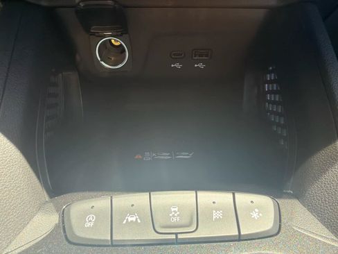 New 2026 Chevrolet TrailBlazer ACTIV w/ Convenience Package FWD image 19