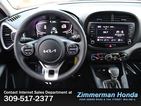 Used 2023 Kia Soul LX w/ LX Technology Package image 10