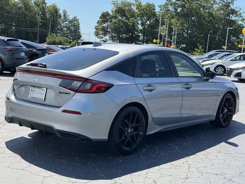Used 2022 Honda Civic Sport image 6
