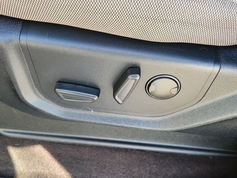 Used 2020 Ford F150 XLT w/ Equipment Group 302A Luxury image 8