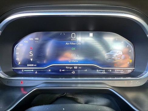 Used 2023 Chevrolet Suburban Premier image 13