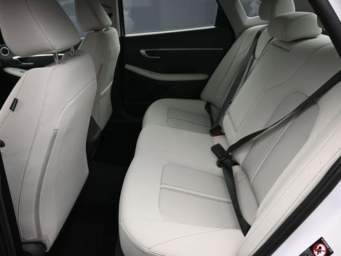 Used 2023 Hyundai Sonata SEL image 12