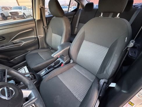 Used 2021 Nissan Versa S image 22