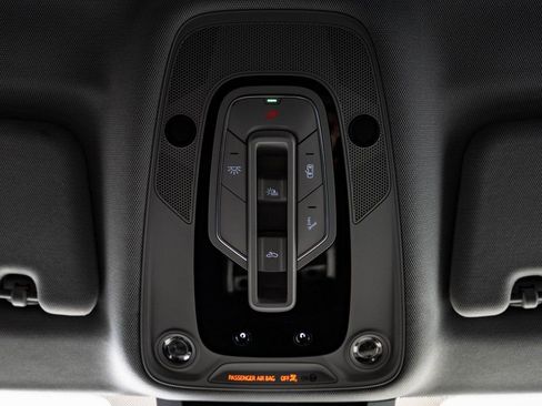 Used 2021 Audi e-tron Premium w/ Convenience Plus Package image 38