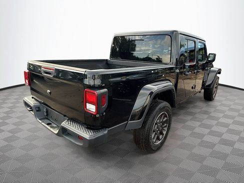 Used 2023 Jeep Gladiator Overland AWD/4WD image 6