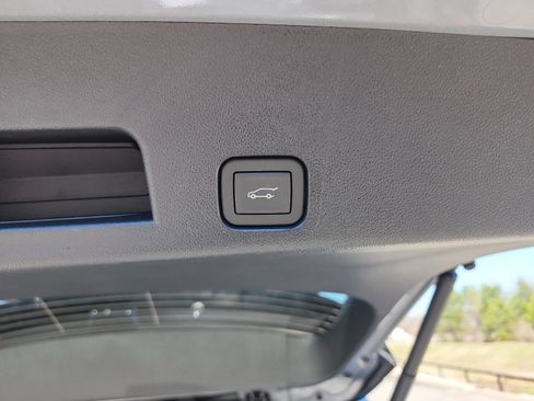 New 2026 GMC Acadia AT4 w/ Super Cruise Package image 9