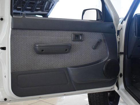 Used 1996 Toyota Tacoma 2WD Xtracab image 31