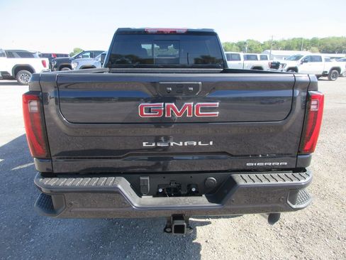New 2026 GMC Sierra 3500 Denali w/ Denali Reserve Package AWD/4WD image 6