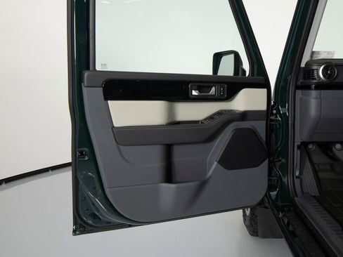 Used 2025 INEOS Grenadier AWD/4WD image 10