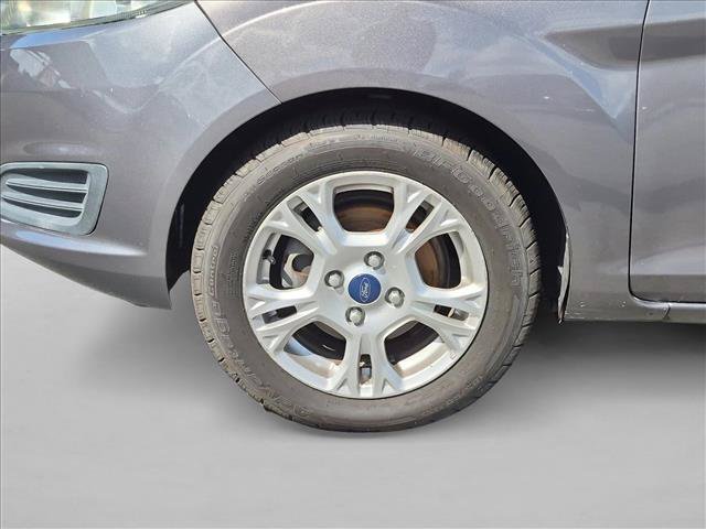 Used 2014 Ford Fiesta SE w/ Comfort Package FWD image 11