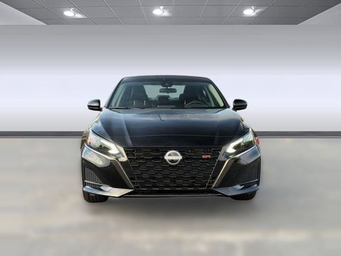 New 2025 Nissan Altima 2.5 SR image 5