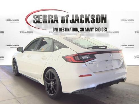 Used 2024 Honda Civic Sport image 9